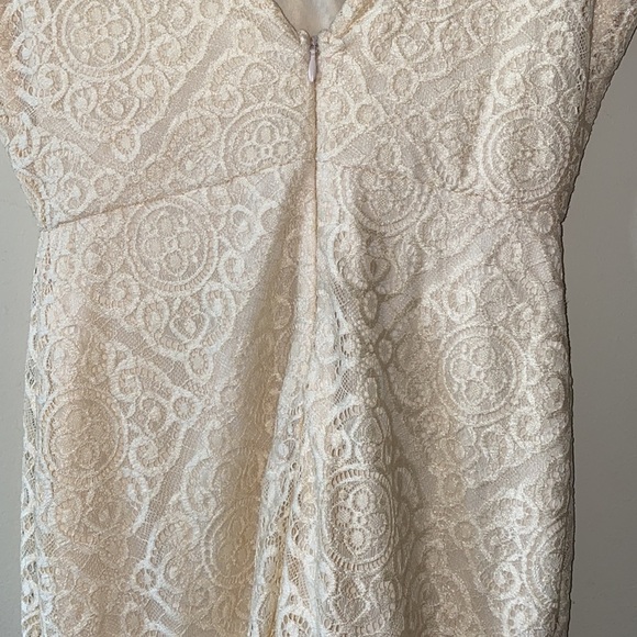 Venus Ivory Bodycon Lace Mini Dress Women’s Size Small - Picture 11 of 16